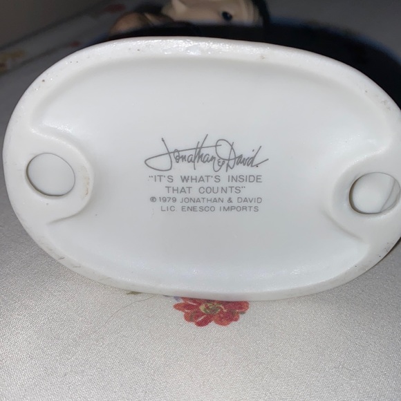 precious moments “it’s what’s inside that counts” - Picture 2 of 3